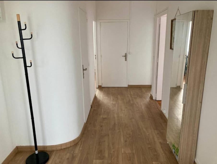 Appartement Grand Proche Cite De L'espace *